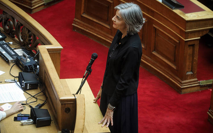 Ορκίστηκε βουλευτής η Αντιγόνη Λυμπεράκη – Κατέλαβε τη θέση του Γ.Αμυρά