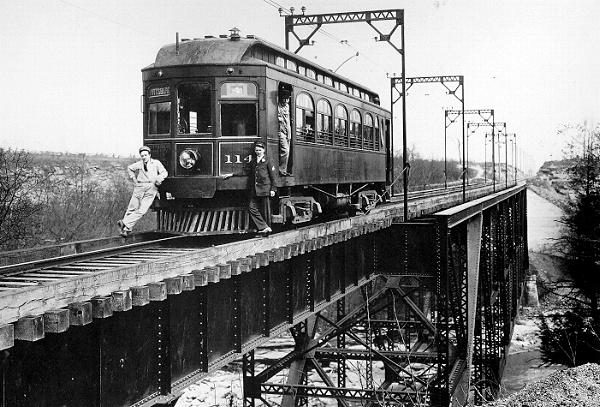 Η αληθινή ιστορία του ανθρώπου χωρίς πρόσωπο – Κυκλοφορούσε μόνο την νύχτα και έγινε τοπικός θρύλος (φωτο)