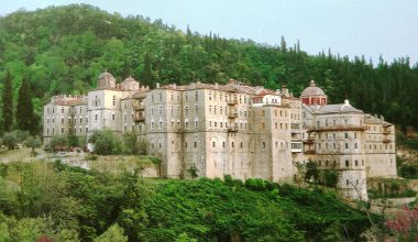 Άγιο Όρος: Η βουλγαρική κυβέρνηση χορηγεί 3,5 εκατομμύρια λέβα για την ανακαίνιση της Μονής Ζωγράφου