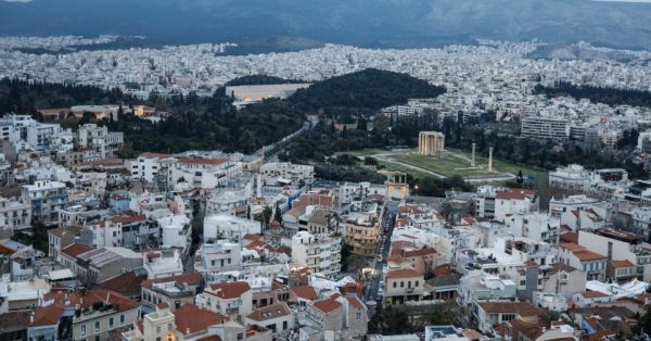 Μειώνονται κατά 5% τα δημοτικά τέλη για τους Αθηναίους – Θα προβλέπεται και δυνατότητα ρύθμισης με δόσεις