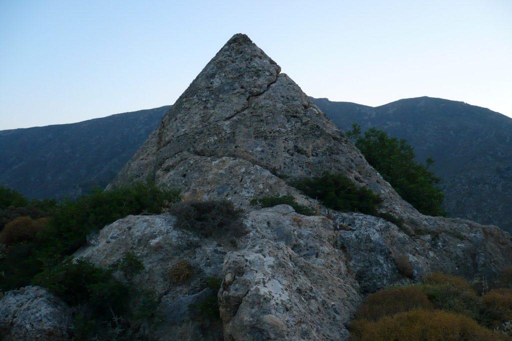 Η πυραμίδα της Σούγιας: Το άλυτο μυστήριο της Κρήτης (βίντεο)