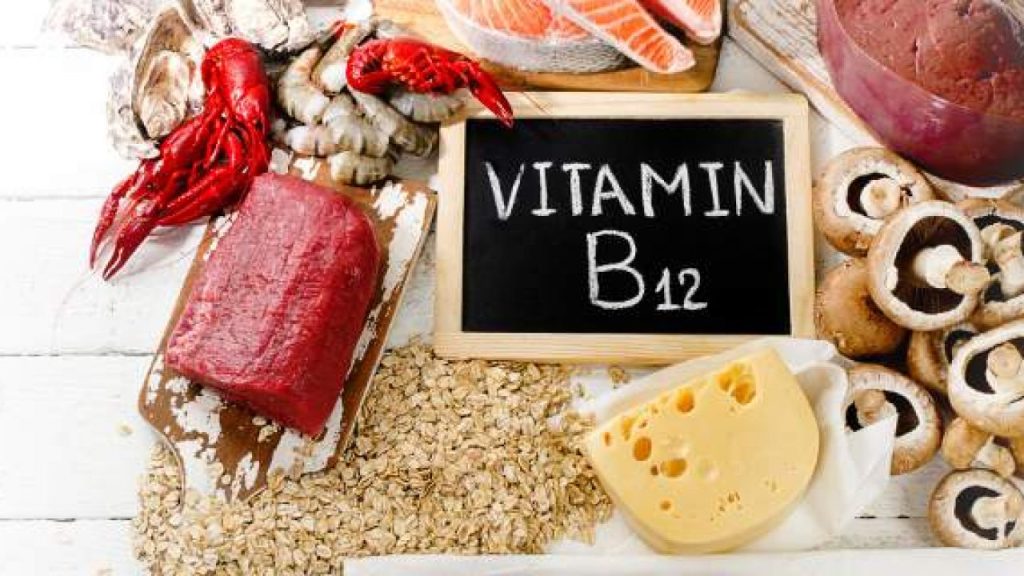Βιταμίνη Β12: Οφέλη και συμπτώματα ανεπάρκειας – Σε ποιες τροφές βρίσκεται