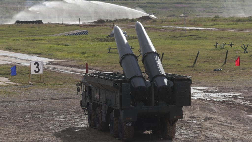 Το Κίεβο ζητά από την ΕΕ να επιβάλει κυρώσεις στη ρωσική βιομηχανία πυραύλων