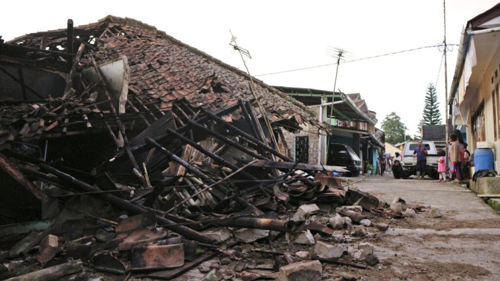 Ινδονησία: Σεισμός 6,4 βαθμών στην Δυτική Ιάβα