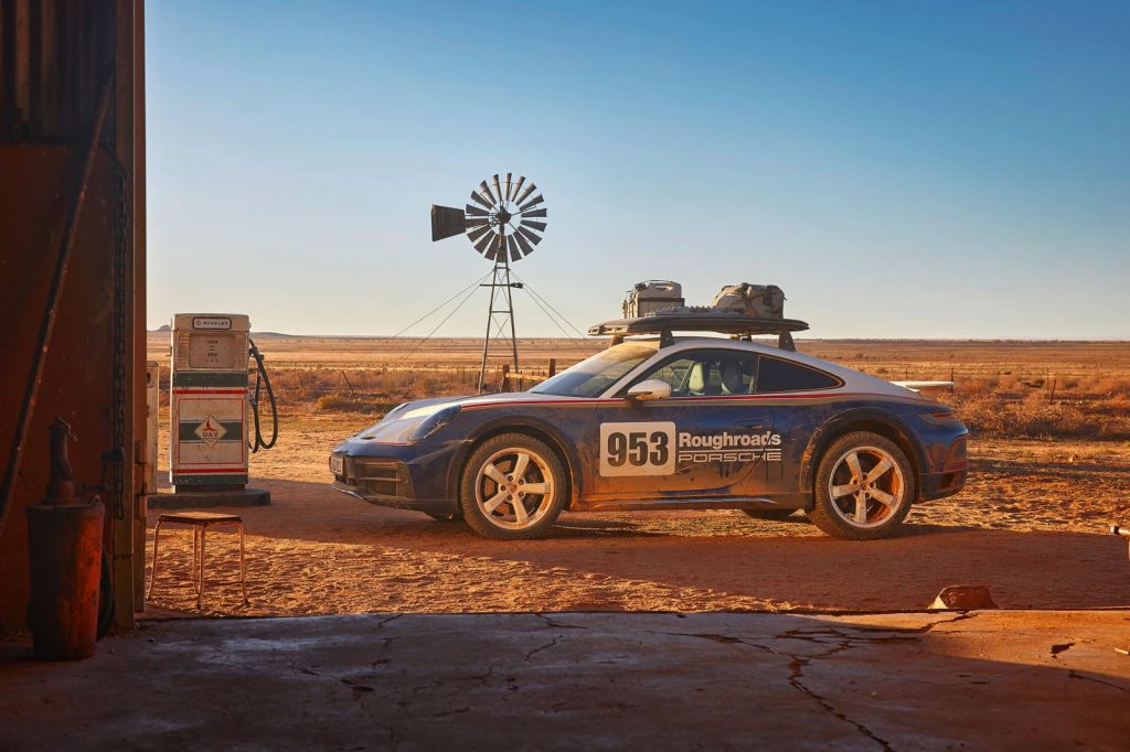 H Porsche δεν αποκλείει περισσότερες off road εκδόσεις της 911