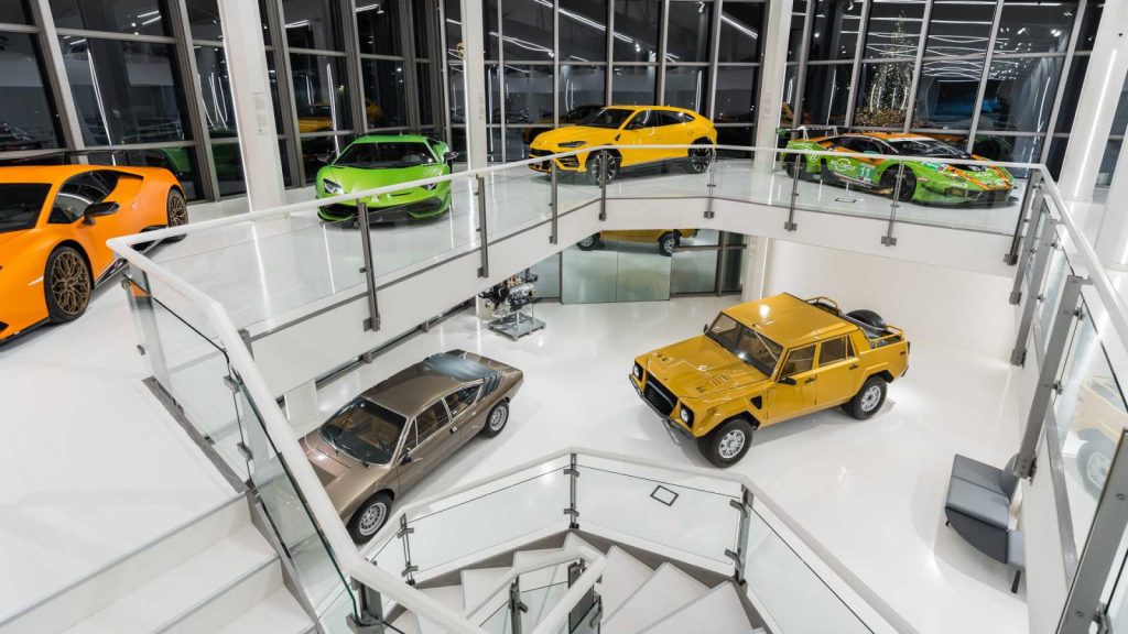Άνοιξε τις πύλες του το νέο μουσείο της Lamborghini
