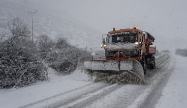 Ήπειρος: Απαγόρευση κυκλοφορίας σε φορτηγά και νταλίκες λόγω χιονοπτώσεων – Δείτε σε ποια σημεία