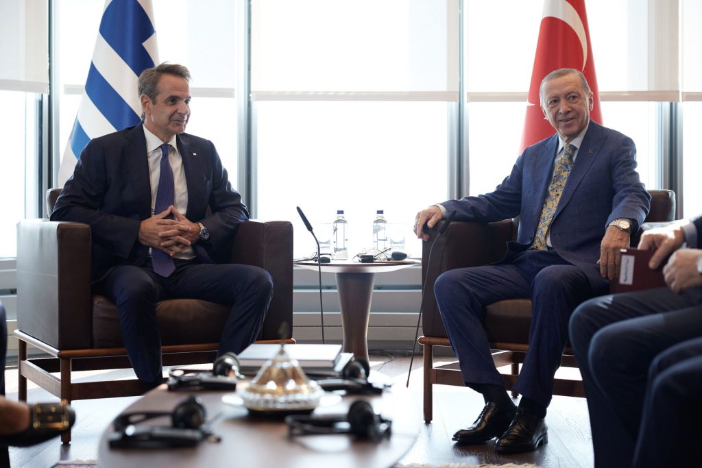 Συνάντηση Κ.Μητσοτάκη-Ρ.Τ.Ερντογάν: «Θετική η ατμόσφαιρα – Συμφωνία για οδικό χάρτη επαφών μεταξύ Ελλάδας και Τουρκίας»