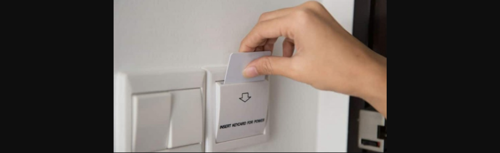 Το έξυπνο κόλπο με τις κάρτες δωματίου στα ξενοδοχεία που δεν ξέρατε ως τώρα