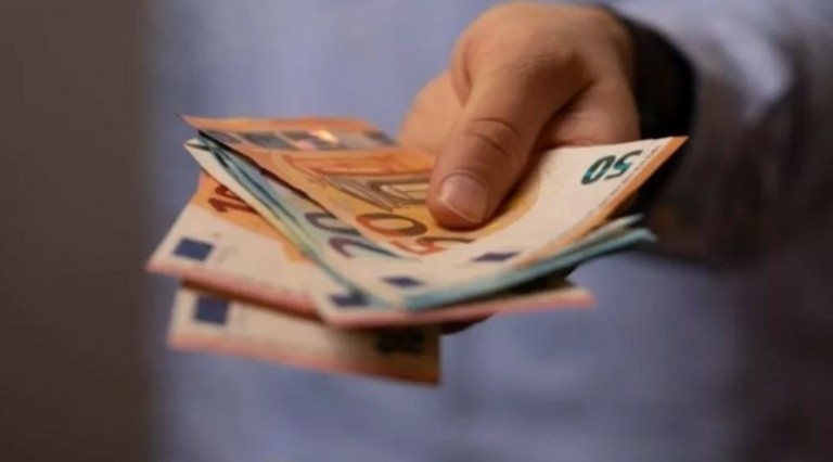 Δείτε τον «χάρτη» των πληρωμών από e-ΕΦΚΑ και ΔΥΠΑ