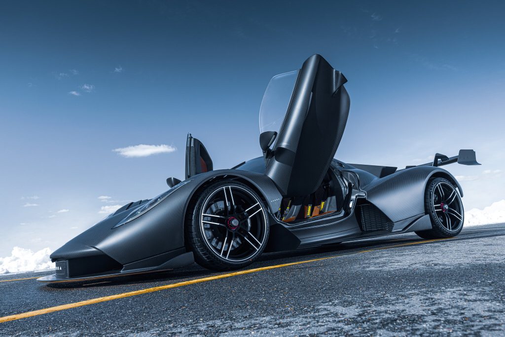 Rossa LM GT: Αυτό είναι το supercar των Ρώσων (βίντεο)