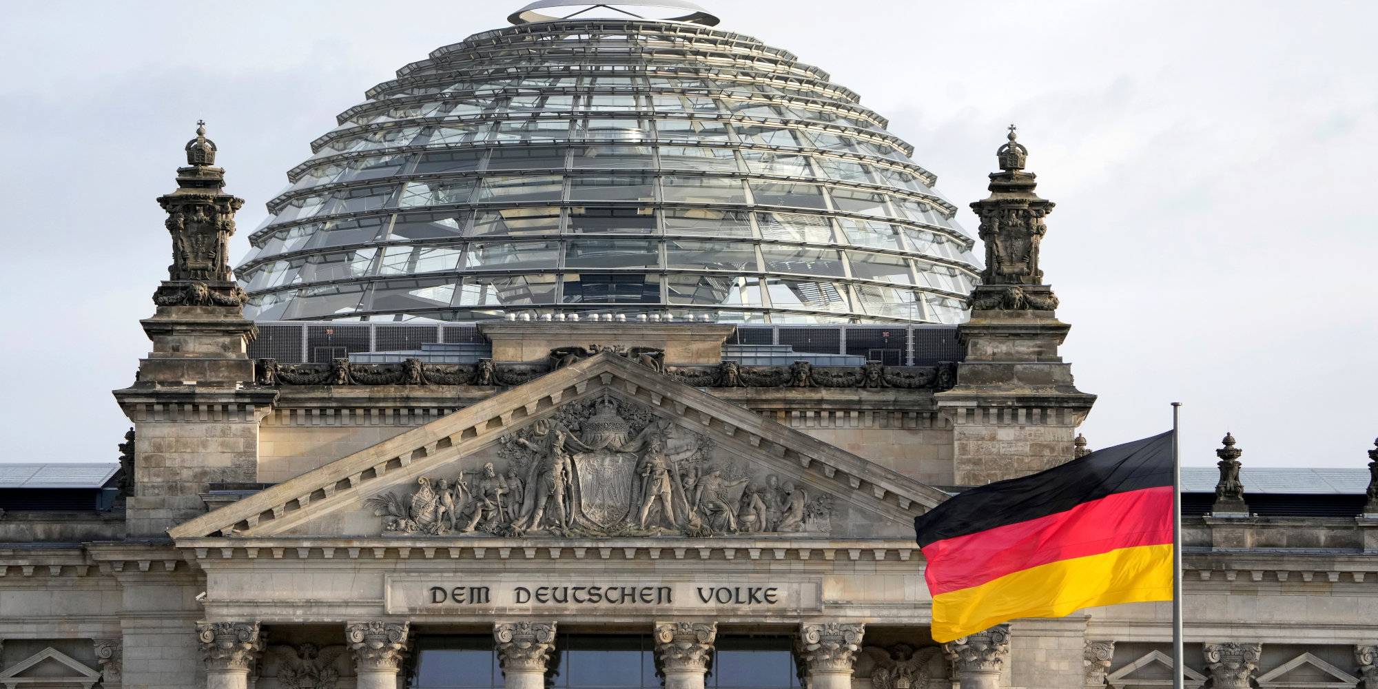 Bloomberg: «Τελειώνει» η Γερμανία ως βιομηχανική δύναμη
