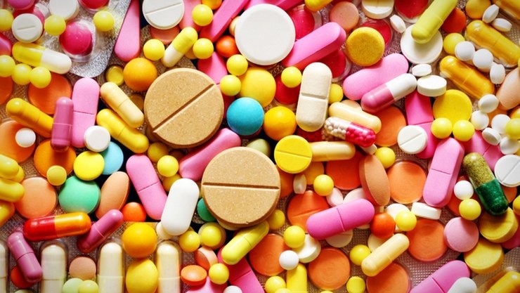 Να τι πρέπει να προσέχετε με τα φάρμακά σας μετά τα 50 για να προστατευθείτε από ανεπιθύμητα προβλήματα