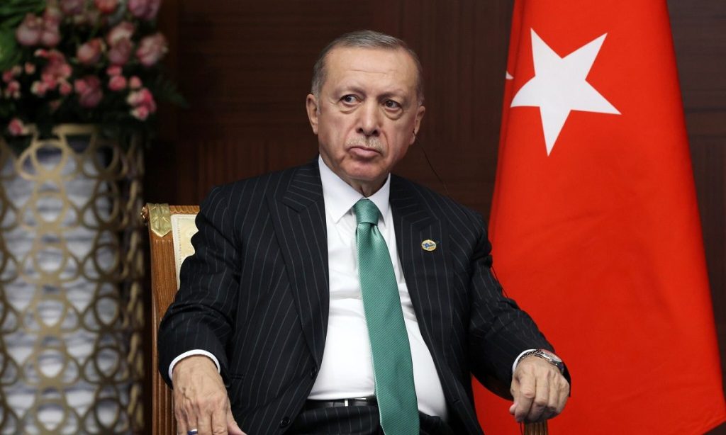 Η αντιπολίτευση ζητά από τον Ρ.Τ.Ερντογάν να στηρίξει τις τουρκικές θέσεις σε Αιγαίο και Αν.Μεσόγειο