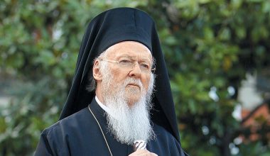 Στην Αθήνα ο Οικουμενικός Πατριάρχης Βαρθολομαίος – Θα συναντηθεί με τον Αρχιεπίσκοπο Ιερώνυμο