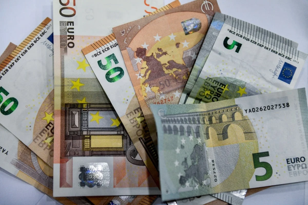 Πότε καταβάλλονται οι συντάξεις Ιουνίου 2025