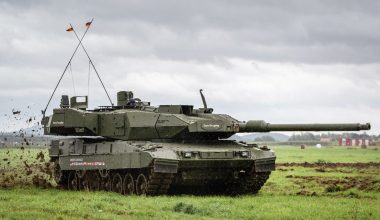 Η Γερμανία θέλει να αποκτήσει 105 άρματα μάχης Leopard 2A8, αλλά δεν βρίσκει χρήματα να τα πληρώσει