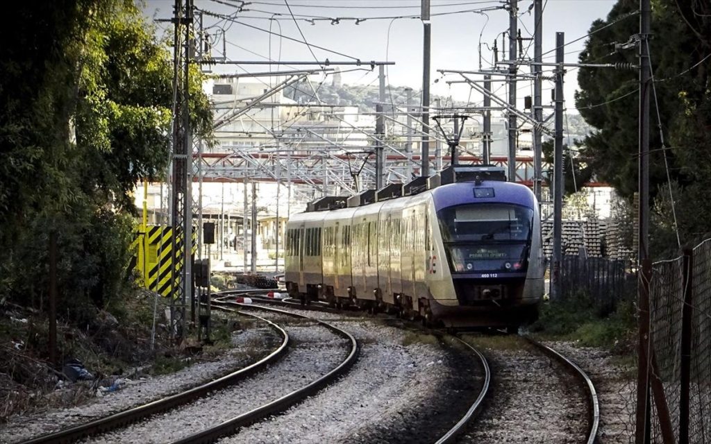 Αθήνα: Ταλαιπωρία για τους πολίτες με τα δρομολόγια των τρένων λόγω βλάβης