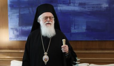 Αρχιεπίσκοπος Αλβανίας Αναστάσιος: Επιδεινώνεται ταχύτατα η κατάσταση της υγείας του