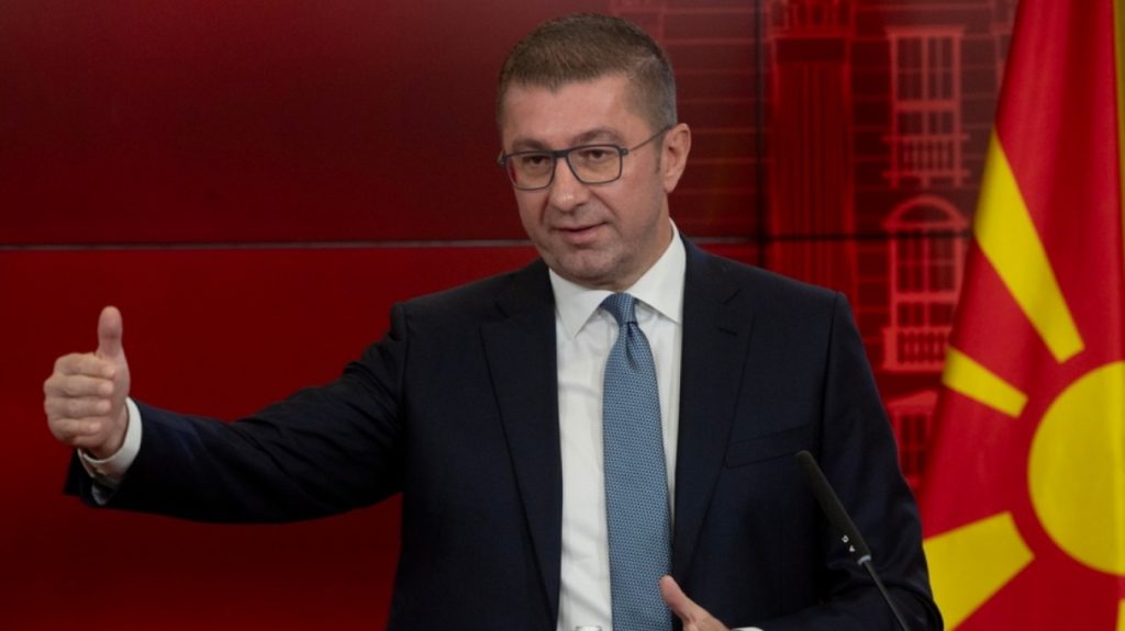 Παραλήρημα Χ.Μίτσοσκι: «Έκπληκτος» από τη στάση της Αθήνας αλλά συνεχίζει να μιλά για «Μακεδόνες» και «Μακεδονικό»!
