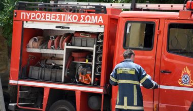Φωτιά σε οικόπεδο στο Χαλάνδρι – Επιχειρεί και ελικόπτερο