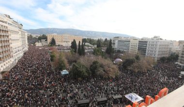 Τέμπη: Βίντεο της ΚΝΕ με Μητσοτάκη, Γεωργιάδη, Βορίδη, Βούλτεψη