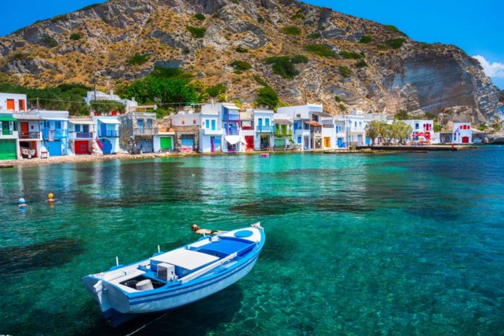 Πέντε νησιά της Ελλάδας που «κρύβουν» μυθολογικά μυστικά