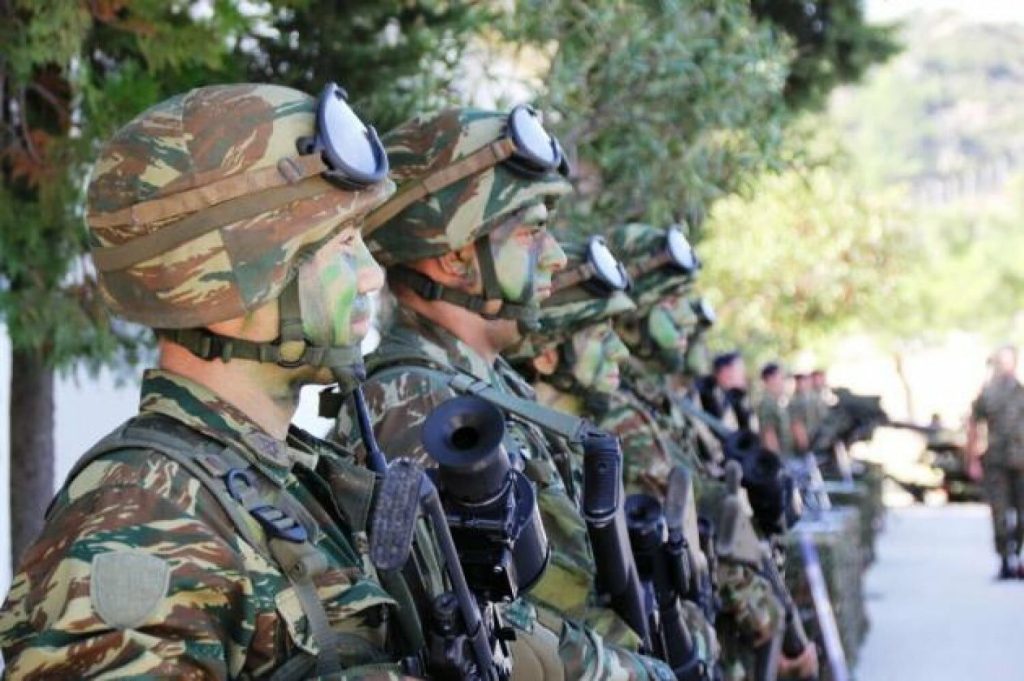 Άνοιξαν 2.000 θέσεις ΕΠΟΠ στις Ένοπλες Δυνάμεις: Πόσα άτομα παίρνει κάθε Σώμα – Η προθεσμία για τις αιτήσεις