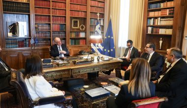 Συνάντηση του Κ.Τασούλα με τον Κύπριο υπουργό Εξωτερικών Κωνσταντίνο Κόμπο