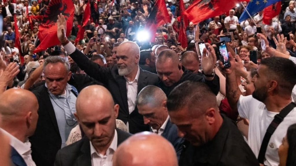Έντι Ράμα: Nέες φιέστες σε Κρήτη και Αθήνα με την ανοχή της κυβέρνησης