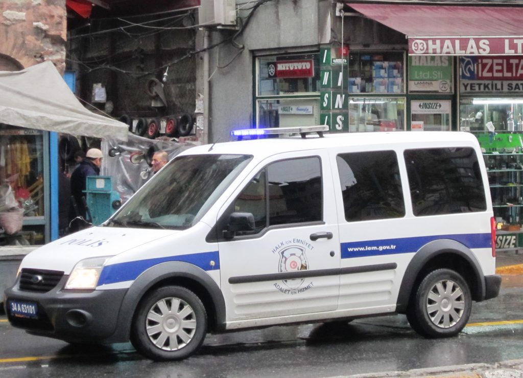 Επείγουσα ειδοποίηση του ελληνικού προξενείου στην Κων/πολη: Τούρκος επιχειρηματίας εξαπατά ελληνικές εταιρείες