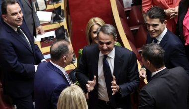 ΝΔ: Ο Κ.Μητσοτάκης όρισε τους Πλεύρη, Μηταράκη και Λαζαρίδη ως κοινοβουλευτικούς εκπροσώπους