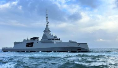 Στα «έγκατα» των FDI: Δείτε εικόνες από το εσωτερικό των σκαφών που πρόκειται να αποκτήσει το ΠΝ