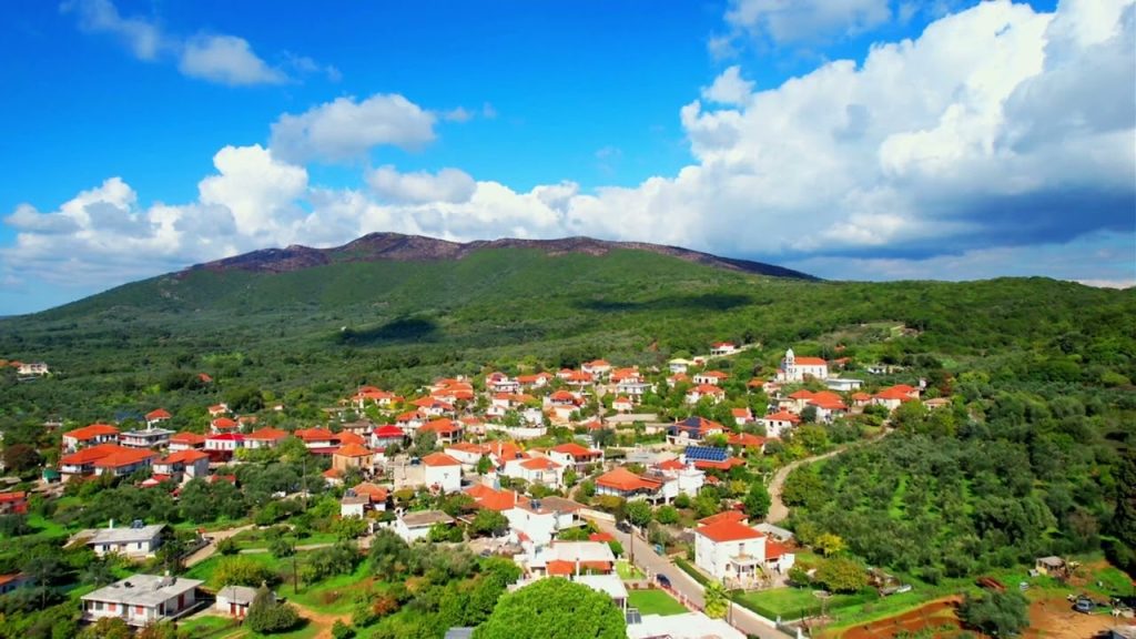Κρεμμύδια: Το χωριό στη Μεσσηνία που έχει μπει στο βιβλίο Γκίνες για έναν απίθανο λόγο