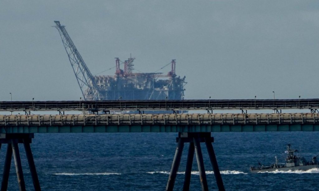 Επιβεβαιώθηκε το ενδιαφέρον της Chevron για 3 περιοχές