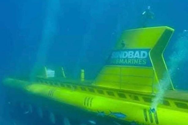 Τουλάχιστον έξι νεκροί μετά την βύθιση τουριστικού υποβρυχίου στην Ερυθρά Θάλασσα στην Αίγυπτο