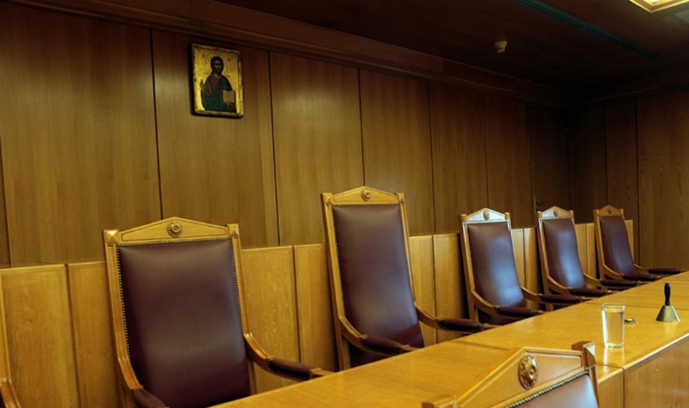 47χρονος από το Ζεφύρι έκλεψε 110.000 ευρώ από ηλικιωμένη και καταδικάστηκε σε φυλάκιση τριών ετών με… αναστολή