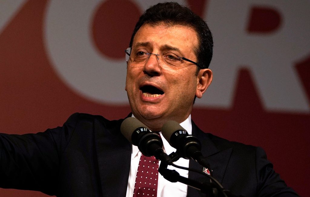 Ε.Ιμάμογλου: «Δεν υπάρχει τίποτα πιο ισχυρό από τις προσευχές των μεγαλύτερων» (βίντεο)