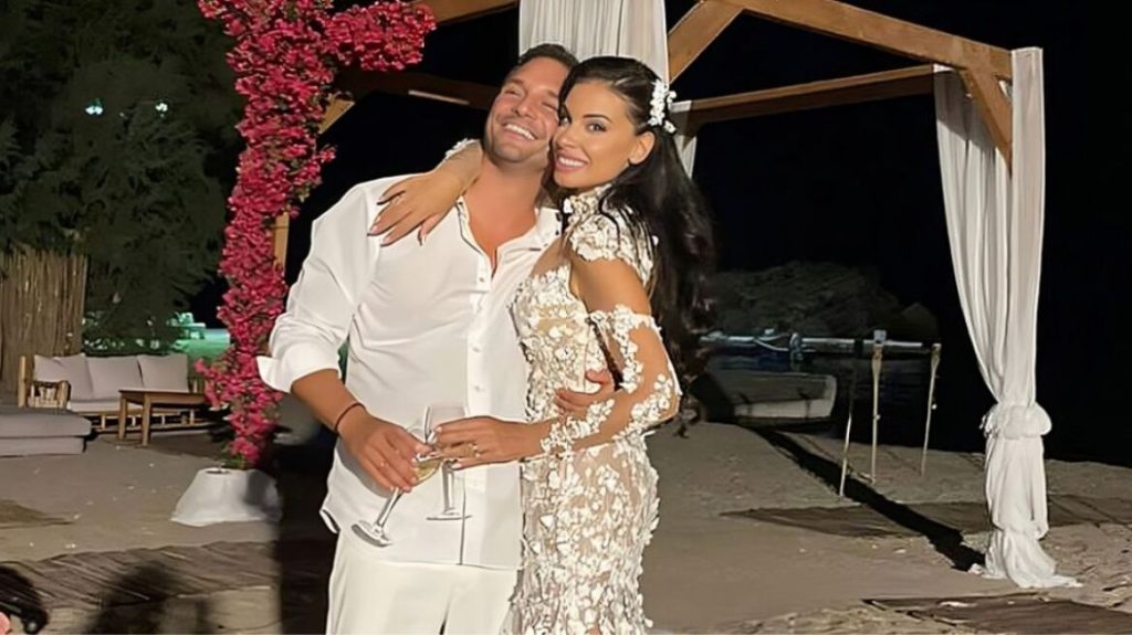 Σε «πελάγη» ευτυχίας πλέει ο Ευθύμης Ζησάκης μετά τον ερχομό του πρώτου παιδιού του (φωτο)