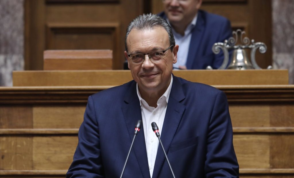 Σ.Φάμελλος: «Συμφέρον της χώρας είναι να γίνει αλλαγή κυβέρνησης»