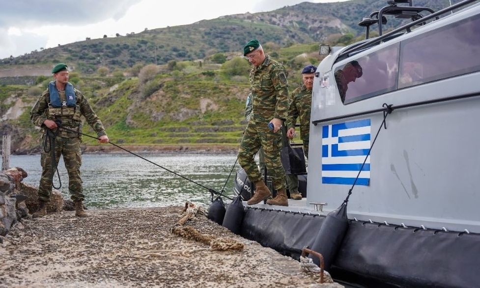 Στη Νίσυρο ο Αρχηγός ΓΕΕΘΑ, Δημήτρης Χούπης (φωτο)
