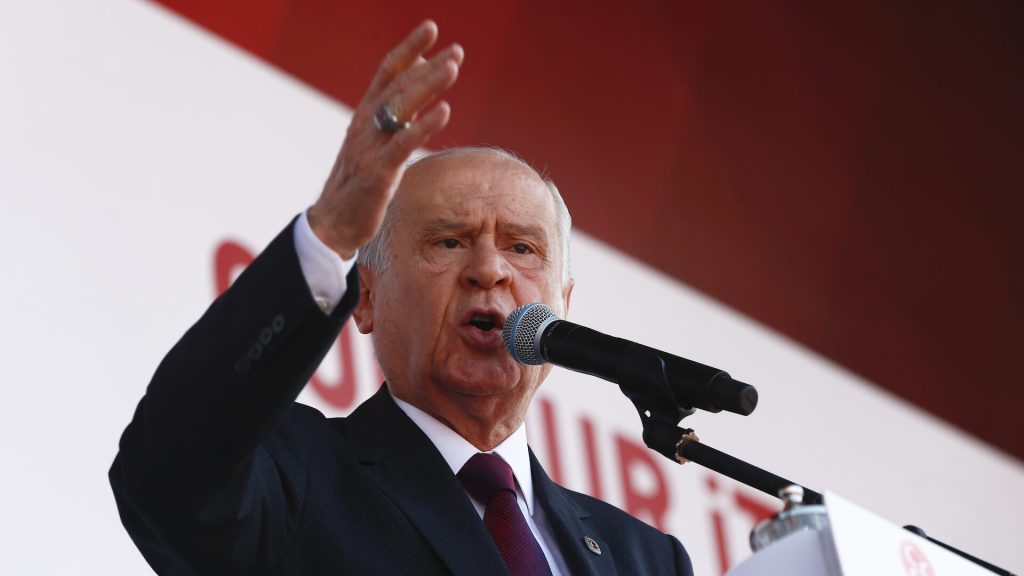 Ντ.Μπαχτσελί – Ο κυβερνητικός εταίρος του Ερντογάν απειλεί για ακόμη μια φορά: «Να μην περάσει τα όρια η Ελλάδα»