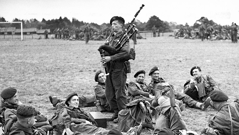 D-Day: Ο στρατιώτης που κανείς δεν πυροβόλησε επειδή πίστεψαν ότι τρελάθηκε