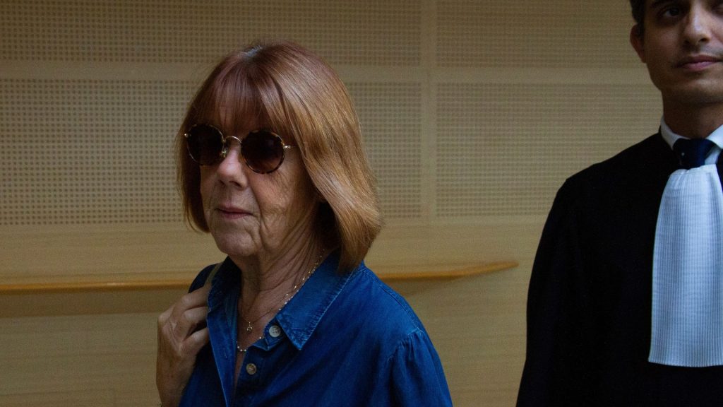 «Γυρίζει σελίδα» στη ζωή της Ζιζέλ Πελικό: Αυτός είναι ο νέος σύντροφος της 72χρονης που έπεσε θύμα βιασμού (vid)