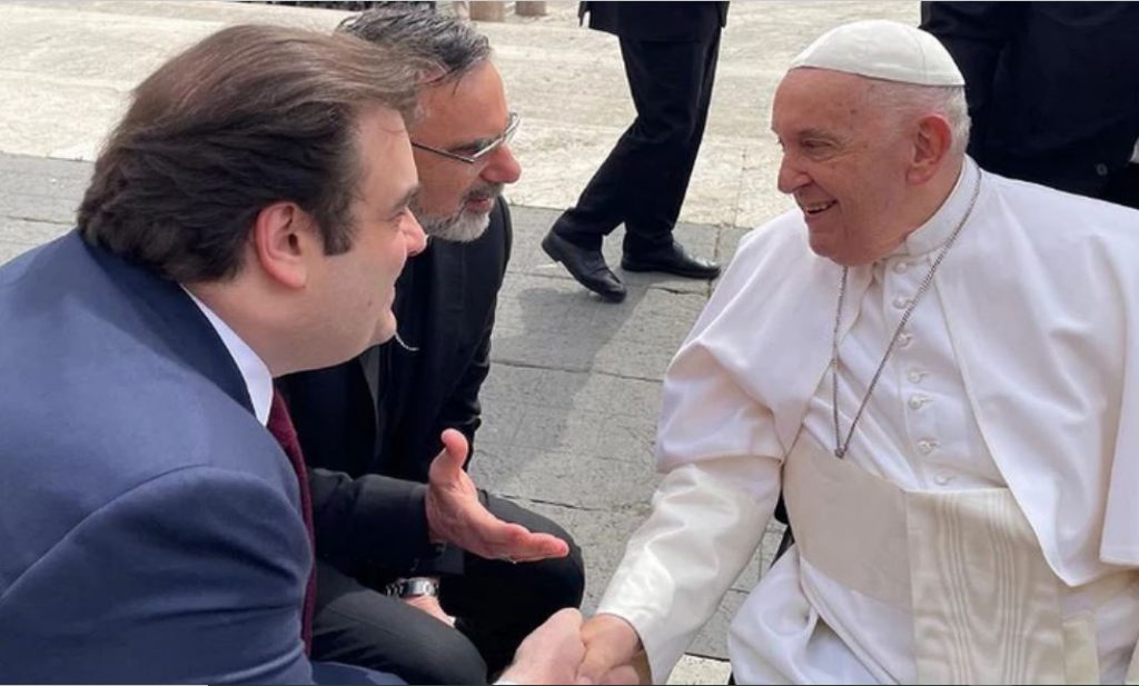 Κυριάκος Πιερρακάκης για τον Πάπα Φραγκίσκο: «Υπήρξε ένθερμος υποστηρικτής της ενότητας Ορθοδόξων και Καθολικών»