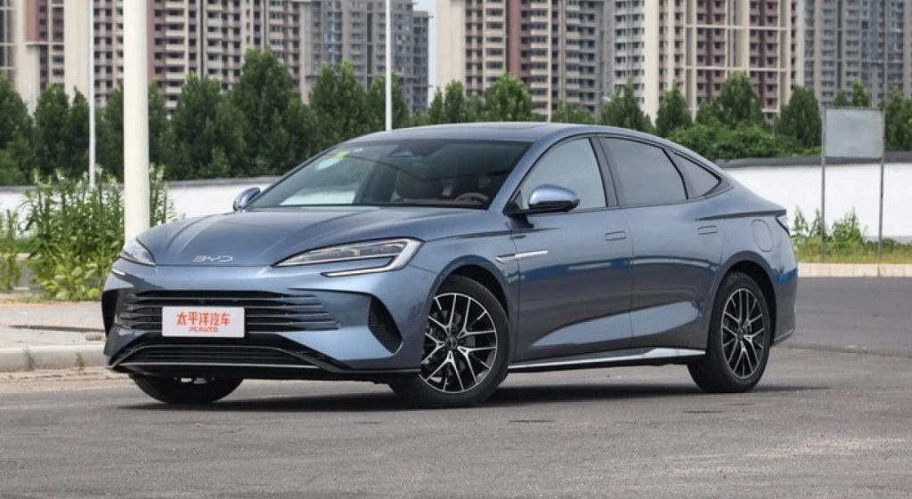 BYD Sealion 7: Έγινε υβριδικό κι εξοπλίζεται με περίεργο έξτρα