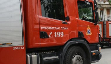 Ραφήνα: Βαν «τυλίχθηκε» στις φλόγες σε βενζινάδικο στη Λεωφόρο Μαραθώνος – Δύο τραυματίες (βίντεο)