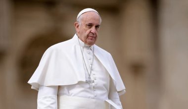 Αυτοί είναι οι Έλληνες Πάπες στην ιστορία της Καθολικής Εκκλησίας – Ποιοι έχουν αγιοποιηθεί