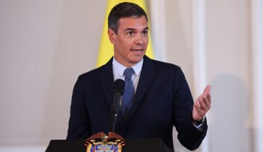 Π.Σάντσεθ: «Η Ισπανία δεσμεύεται να εκπληρώσει το νατοϊκό στόχο του 2% του ΑΕΠ για αμυντικές δαπάνες»