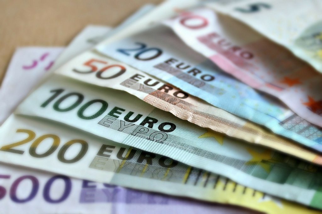 e-ΕΦΚΑ: Δείτε πότε θα καταβληθούν οι συντάξεις Μαΐου